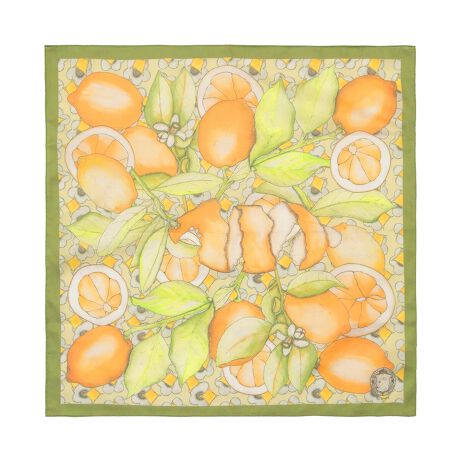 [^:2411651020]CitrusĂ̊kނ̃tbVȍƖoe[}ɂfUCłB⃉CAIW̑u₩ȊoAG߂̎voh点܂Bق̂ƂDFgiȃt[c`[t̃nJ`łBx[Xɂ̓t[gpAVѐSfUCB|CgJ[ŉ؂ւ邱ƂŁAvgObƍۗ܂BAW͂̍A悢傫͓IłByRecollectionsivojz2025NtăRNV́Avo⊴oCXpCAꂽʂȃCibvłBLN₩ȊofUCɗƂ݁A邾ŐShԂ悤ȃXJ[t𑵂܂B□AG銴o܂ŁA̒łӂƂ݂uԂJtɕ\Ă܂Bꂼ̃XJ[tAȂ̎voƃNAVao܂ByXEHbVhiSWASH LONDONjz2004 NɃh̖ZgE}[`YŏoSarah Swash ƎRjɂĐݗꂽXJ[tuhBFʂ؂ɂnhh[COEnhyCgŁÃ[AƎR̃`[tx[XƂSӂ錶zIȗBꖳ̃fUĆA܂ŊGĂ邩̂悤Ȕ킹Ă܂BɔzCNWFbgvgŐ삵AEl̎DɂĎdグĂ܂Bt@bṼANZgƂȂA_Őꂽ{̃XJ[tĂ܂Bi͂܂AgpɊւ炸AKȉԂmFBY␶YߒAiTCYdʂɌ̍ꍇ܂B܂AuɂƂł̑̂߁Ǎ덷ꍇ܂̂łB