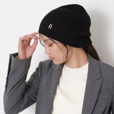 フルラ(FURLA)のリブニット 帽子 ロゴ ワンポイント 無地