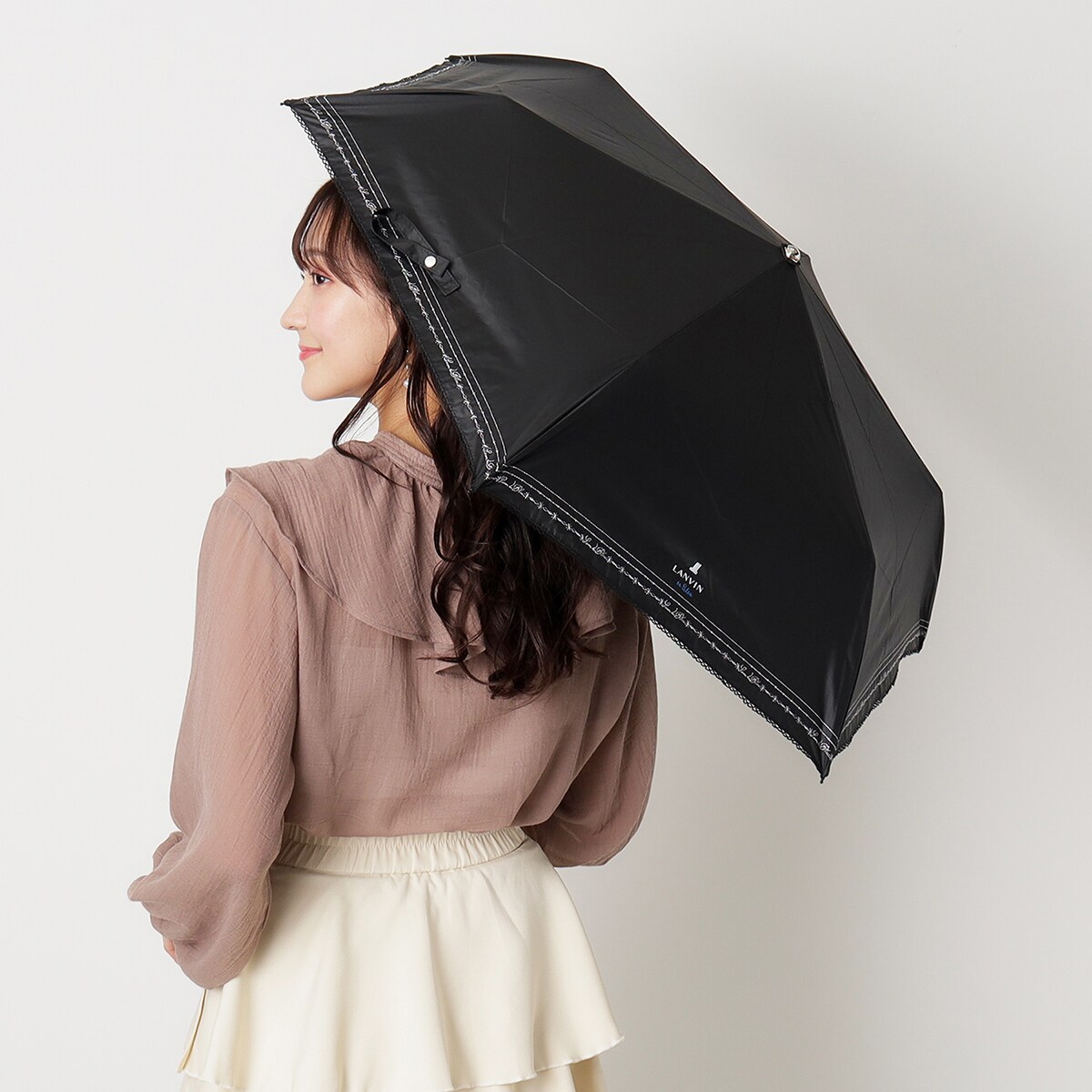 【新品未使用】ランバンオンブルー 晴雨兼用折り畳み傘 ブラック 日傘 WEB限定】ランバン オン ブルー (LANVIN en Bleu) 晴雨兼用