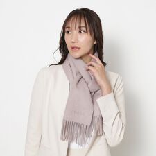 フルラ(FURLA)の【洗える】カシミヤ100％紡毛厚手マフラー 30×180cm ロゴ 無地