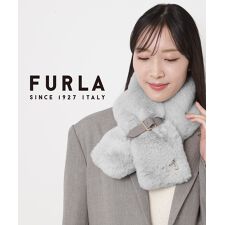フルラ(FURLA)のベルト付きフェイクファーマフラー 13×88cm アーチロゴチャーム付き