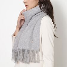 フルラ(FURLA)の【WEB限定】ウール100％紡毛厚手ストール 60×190cm 無地 アーチロゴチャーム付き