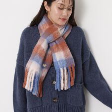 ポールアンドジョーアクセソワ(PAUL & JOE ACCESSOIRES)の【インド製】ウール混ボリュームマフラー 18×120cm  チェック ネコチャーム付き