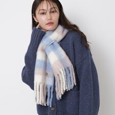 ポールアンドジョーアクセソワ(PAUL & JOE ACCESSOIRES)の【インド製】ウール混ボリュームマフラー 18×120cm  チェック ネコチャーム付き