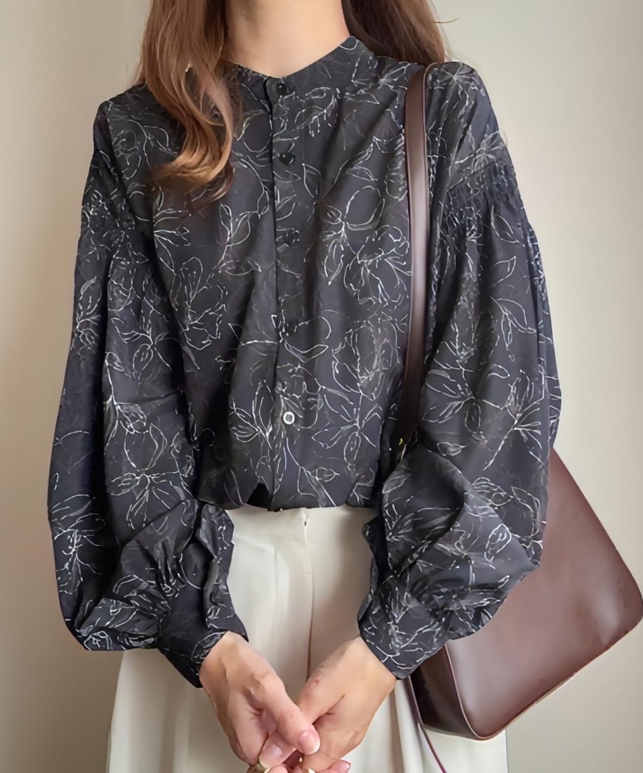 FILLOU フラワープリントギャザーブラウス | フィルー(FILLOU