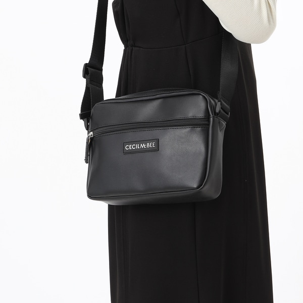 CECIL McBEE BON VOYAGE STYLISH POUCH SERIES マルチショルダー