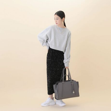 [^:15302]uƁvAuvBW&.Day/NightɐVԂ̂dg[gobOołÍ̕AɂėlXȏꍇ܂ˁBƏk̓BƂꂢ߂̓B͂ItBX[N̓BOŊBAɏK̓B̒̈BANeBuɍsC̓EEEB̓̊eeVɍ킹āA𒲐ĂƎv܂BłAg̓ւKvɂȂobÓAłЂƂōςނƂȁBꂢ߂ɂJWAɂAǂȕ̓ł킢킹邨dobO~IȈӌJꂽuMar _unhg[gv́ACyɎĂĔQɎg₷g[g`Ȃ̂ɁAXNGAɂ΂ƃR[fɂ킹₷A\^̂dobOłB}`Leʂ̂ŁAוɂBוȂł肵AJbR悭ĂႤoXGood|CgłByTCYz13.3C`PCAA4TCỸt@CTCYB߂̃t@Cł΁A]TăXgXȂ悤݌v܂BNbVtPCX[uɂ13.3C`̃p\R[\B傫g̗ǂTCYŁAA4t@CPCIɎ^ԕɂ߂łBA4NAz_[TCY:W21.7~30.7cmPCTCYFW31~H22~D2.5cmŌvy@\znh͌ɂuOnhvƁAƎ莝ŎĂuV[gnhv2WAYdlBɂȂAE^[𒅂AȂ璆̕oƂȂǂɊ􂵂܂BnhƂ̂ȂꂽfUC͂łBTCh̃}`oꍞ񂾂肷邱ƂŁA2̃fUCy߂܂BTCho΂ƂȂfUCɁAɓꍞ߂΃XNGAŃRpNgȃVGbgŃR[fBl[gƂł܂Bǂ炩ƂΒɓꍞ݂₷dĂłBEPCX[u13.3C`PC[\BSĎ^ׂ悤ANbVĂ܂BEMe Strap~1pXP[XȂǂ̏tbNŌqĂL[XgbvBDJɈ|΃obOL̂hIEV[X[|Pbg~1t@Xi[t̒gČ֗ȃ|PbgBEI[v|Pbg~4Ayz_[~2ׂȂ̂̎[ɕ֗łBE{gz_[~1ybg{g܂ݎPȂǂ𗧂ĂĎ[ł܂BgȂƂ̓{^𗯂߂ăRpNgɁBOENapping pl.~1X}[gtHȂǕpɂɏoꂷ鏬Ă[Xy[XB|Pbg̕tĂȂ̂ƂAƂ܂ĂƂƂɕ֗łBE|Pbg~2(OFI[v|Pbg~1AwʑFt@Xi[|Pbg~1)CtHȂǂɎoACe̎[ɕ֗ȊO|PbgByfށzƊƎg₷𗼗邽߂ɁAyĈ₷tHEU[ivjgpĂ܂B}bgŁA킸ɃV{鍂̂fނłB{vɔׂČyAɔGꂽƂ̃V~Ȃǂłɂ̂ŁAǂ肵܂J̓łSĎ^ׂ܂B≘ꂪtۂ́A_炩zŐ@ĂBShł͂܂̂łӂByJ[z킹₷_炩ȃjAXJ[ɉAsbƃR[fBl[g߂邩ñJ[܂B 