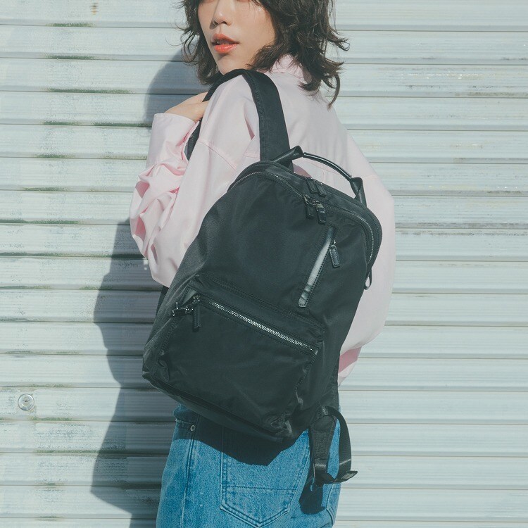 リュックサック ビジネスバッグ ママ A4 13.3インチ PC収納 W&