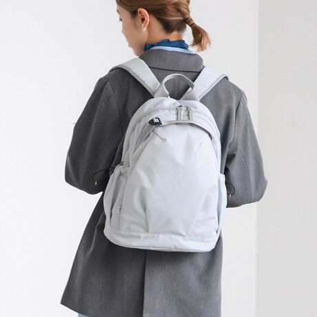 [^:15173]ꐶAȂByĂA撣Ȃyʋ΃bNB'y'ɐgCāAЂƂ₷݁Bڂ̓JWA100%łAƂdɑΉʋ΃bNoBJWAX^Cł̒ʋ΂OKǁA&PCȂǂ̂d͂Ɠė~IƂɂ߁BJWAȃVGbgłA򊴂̂iCcCfނƓFł܂Ƃ߂fUCŁAꂢ߃R[f̃ANZgƂĂIVɎĂ܂B邩fUCƁA̒ʋ΂l@\AĂȂƂĂČy􂪂ꂵBʋ΂łȂAIt̓̃obOƂĂ􂵂BIItpł閜\Sn悢AȃbNłByTCYzB5TCY̎蒠g̉̂̂x̏߂ȃTCYBu킢Ă鏬߂̃bNvƂAu傫ȂĂ̂ŁAIItpŎg郊bN~vƂɂ߂̃TCYłBy@\zȒPȂ̂ɂꂢɐڂłĎgǂAXgXm炸Ȏ[ڎw܂BE^ubg|Pbg11.0C`̃^ubg[\BNbV̐pX[uňSɎ^ׂ܂BEV[X[|Pbg~1ׂȂ̂[łt@Xi[|PbgBɓꂽ̂ăXgXt[łBEbV|Pbg~2o₷悤Ɏ΂߂ɃJbgꂽbV|PbgBEI[v|Pbg~1E{gz_[~1HוAĂĎ[ł邱ƂŃJo̒̐ڂȒPɂł֗ȃ|PbgBEMe Strap~1pXP[XȂǂ̏tbNŌqĂL[XgbvBobO̒̂cJɎtĂg܂BOEtgt@Xi[|Pbg~2EɃ|PbgzuBEłłAɂ炸gł鍶EΏ̃|PbgłBETCh|Pbg~2J𒲐łh[R[hdl̃TCh|PbgBENapping pl.~1X}[gtHȂǕpɂɏoꂷ鏬Ă[Xy[XBEV_[n[lXwƂSnbVfނ̃V_[n[lX̗pByfށz rIڂׂĉ̂邫ꂢڑfނ̃iCcCngpByJ[z VbNɂCgɂ킹ĂAF̐󂢃J[̗pBJWACNȑlR[fɂ͂AWPbg킹jAXR[f̃ANZgɂn}J[OłBJ[ubNFu[JFCguEACXO[FCgu[点BȅƖ̊֌WɂAۂFقȂČꍇ܂B܂AĂ郂j^[̊ɂĂۂ̐FƑقȂꍇ܂B\ȂdlύXꍇ܂̂ł܂B