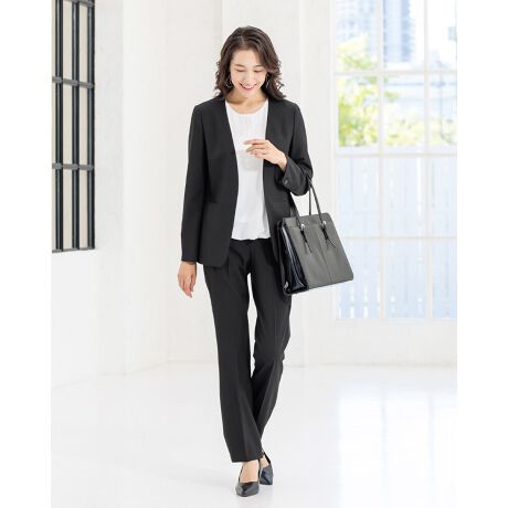   [^:b5206]Zj[ΉpcX[cɂď_炩yʂȃ\tgXgb`fނłW[[bgńAJ[XWPbgƃpc̏㉺ZbgX[cłBWPbg̓gĥVlbNlJ[XfUCBZj[ɂʋ΂ɂg₷VvꂽVGbgłBpc̓Xg[gpӁBEGXǧ낪SȂ̂ŁAԃXgXȂp܂BwAƎ⑲͂A܎OE{QȂǃtH[}ȑ߂̃V[ɂ҂BƎQςȂǂ̊wZsA\ȂǁAiƊ߂ʂɁAԂ̂ꂢ߃Zj[X^CƂāB}}ɂꂵItBXɂȂރfUCȂ̂ŁAʋ΃X^CЊ֌W̍sɂg܂BZj[ΉpcX[c̏ڍׁyWPbgzEzbNtJ[XWPbgE^CvEM[(x[VbNj EnEcɐLт2wyayXgb`fށE|PbgtEntypczEXg[gpcEEGXgSdlExg[vtBEcɐLт2wyayXgb`fށEƒŐOKi􂦂EHbVudljyTCYz5E7E9E11E13E15E17E19E21E23TCY`傫TCYi[WTCYjBƂABR̂yJ[zEO[WiO[jElCr[iFjEubNijyprzwAƎ⑲͂A܎OE{QȂǃtH[}ȑ߂̃V[ɂ҂BƎQςȂǂ̊wZsA\ȂǁAiƊ߂ʂɁAԂ̂ꂢ߃Zj[X^CƂāB}}ɂꂵItBXɂȂރfUCȂ̂ŁAʋ΃X^CЊ֌W̍sɂg܂ByX[ctH[}XAbh[WzX[ctH[}XAddRouge(Abh[W)́A20E30E40E50̕LN̏ΏۂƂAʋ΃X^C犥Ղ܂łV[̕A񋟂郌fB[Xt@bVVbvłBX[c͂ꂩЉɏo20㏗q̃N[gX[cAOL⓭}}ƂĊ􂷂AT[EAtH[A~ZX̃rWlXX[c܂ŗlXȃfUCpӁBXgb`fނŒSnǋȂǁAql̖ڐł̑ƔȂЏiYsĂ܂BAbh[W̃}U[X[c ( }}X[c ) ́A⑲ƎAw͂AQϓwZsɂE߁B؂₩ȃfUCŁAql̑؂ȋLOƂȂA܎O₨{Qɂg܂BtH[}ȑ̂ŁAIɂΉv܂B񂨑⍐ʎȂǁA}i[ɉKvȃubNtH[}pӁBX[c̒ʔ̂ɓ݂̂ȂqlɂAC悭܂悤Aς`Ē܂