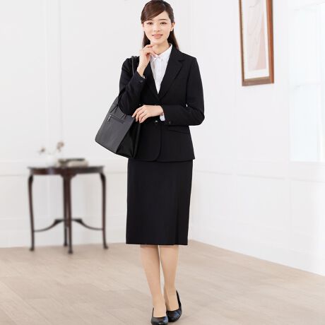   [^:j5032]fB[XN[gX[cɂĂƒ̐@Ő􂦂EHbVu@\́AAΉXJ[gX[cłBN[gX[cƂĒԂ̃fUCȂ̂ŁA߂ĎЉɏoV́̕AIׂΈSłBWPbg͐߂VlbNƊ̂2{^dl̃e[[hWPbgBpIȃ|PbgtBI[V[Ypł锼ndlłBXJ[g͂Ƃč׌^CgXJ[gBWI58cmƁAw̍S64cm2TCYpӁBʐڂȂǂłDۂ^邫Ɗ̂㉺ZbgBX[c Ci[ƂĔVc킹̂߂łByz|Cg1F􂦂EHbVudl@ł􂢂AłɕۂƂł܂B|Cg2FRہELe[vtɃfIhge[vtBڗʂ𔭊B|Cg3FUVJbg@\CɂȂG߂AOfĂ܂B|Cg4FɂȂɂfލ肵ĂVɂȂɂ^ꂵɂfނgpB|Cg5FIׂXJ[gXJ[g58cm64cm炨Iт܂ByfB[XN[gX[c̏ڍׁzWPbgE{^e[[hWPbgE^CvE|PbgtEntidlj^CgXJ[gE^CgXJ[gix[VbN58cmEO64cm)EntTCY5E7E9E11E13E15E17E19E21E23TCY`傫TCYi[WTCYjBƂABR̂BJ[EubNi)ElCr[iF/ZjEO[iDF)yX[ctH[}XAbh[WzX[ctH[}XAddRouge(Abh[W)́A20E30E40E50̕LN̏ΏۂƂAʋ΃X^C犥Ղ܂łV[̕A񋟂郌fB[Xt@bVVbvłBX[c͂ꂩЉɏo20㏗q̃N[gX[cAOL⓭}}ƂĊ􂷂AT[EAtH[A~ZX̃rWlXX[c܂ŗlXȃfUCpӁBXgb`fނŒSnǋȂǁAql̖ڐł̑ƔȂЏiYsĂ܂BAbh[W̃}U[X[c ( }}X[c ) ́A⑲ƎAw͂AQϓwZsɂE߁B؂₩ȃfUCŁAql̑؂ȋLOƂȂA܎O₨{Qɂg܂BtH[}ȑ̂ŁAIɂΉv܂B񂨑⍐ʎȂǁA}i[ɉKvȃubNtH[}pӁBX[c̒ʔ̂ɓ݂̂ȂqlɂAC悭܂悤Aς`Ē܂B