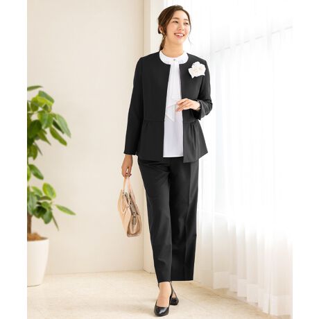 [^:b5046]Zj[ΉpcX[cɂāuVGbgłȂꊴX^CɁvI[V[YΉdl̃ZbgAbvX[cłBƂACVGbgghI[o[WPbgBpc̓Z^[Ƀ^bNĂAqbvƂ茩Ăe[p[hpc^CvłBtH[}V[͂fC[gɂ܂킹ZbgAbvBXgb`fނȂ̂ŒSn悭AANeBuɓɂE߂łB|Cg1.cɐLт2WayXgb`fރ|E^iXgb`ja鐳ȃXgb`fށBXɏcƉɐLт̂łB肪̂ɏ_炩nŉKȒSnłB|Cg2.ƒŐ􂦂EHbVudlłꂵĂ̂ŁAN[jO̕Sył܂B|Cg3.fIhgl[tRۏLʂ̂Ll[WPbgɕtĂ܂B|Cg4.UVJbg@\CɂȂG߂AOfĂ܂B|Cg5.ɂȂɂfތ^ꂵɂfނgpBoגO܂łɂȂȂ悤ɒ݂邵ĕۊǂAnK[tł͂Ă܂BZj[ΉpcX[c̏ڍׁyWPbgzEm[J[MU[WPbgE^CvEnEcɐLт2wyayXgb`fށE|PbgtBntBypczEChpcEEGXgSdlBxg[vtBEcɐLт2wyayXgb`fށEƒŐOKi􂦂EHbVudljyTCYzSEMELELLE3LE4LTCY`傫TCYi[WTCYjyJ[zO[WiO[jElCr[iFjEubNijyprzwAƎ⑲͂A܎OE{QȂǃtH[}ȑ߂̃V[ɂ҂BƎQςȂǂ̊wZsA\ȂǁAiƊ߂ʂɁAԂ̂ꂢ߃Zj[X^CƂāB}}ɂꂵItBXɂȂރfUCȂ̂ŁAʋ΃X^CЊ֌W̍sɂg܂ByX[ctH[}XAbh[WzX[ctH[}XAddRouge(Abh[W)́A20E30E40E50̕LN̏ΏۂƂAʋ΃X^C犥Ղ܂łV[̕A񋟂郌fB[Xt@bVVbvłBX[c͂ꂩЉɏo20㏗q̃N[gX[cAOL⓭}}ƂĊ􂷂AT[EAtH[A~ZX̃rWlXX[c܂ŗlXȃfUCpӁBXgb`fނŒSnǋȂǁAql̖ڐł̑ƔȂЏiYsĂ܂BAbh[W̃}U[X[c ( }}X[c ) ́A⑲ƎAw͂AQϓwZsɂE߁B؂₩ȃfUCŁAql̑؂ȋLOƂȂA܎O₨{Qɂg܂BtH[}ȑ̂ŁAIɂΉv܂B񂨑⍐ʎȂǁA}i[ɉKvȃubNtH[}pӁBX[c̒ʔ̂ɓ݂̂ȂqlɂAC悭܂悤Aς`Ē܂B