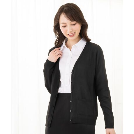 [^:j8057]ΉjbgJ[fBKPiɂăItBXł̊ƐijtH[jƂĎgArWlXV[ɌȂΉJ[fBKBCi[ɃVcI[o[uEX𒅂ĂSSȂApR[fBl[ĝ߂̑OJJ[fBKłBtĂɂĂ̓ItBXł̓΂ŗ[΍ƂāBH~ɂĂ͓Xł̐ڋqɁBlXȃV[ɂg܂BfUC̓{t̃VcuEX𒅗pہAO{^Ă킹₷uVlbNv^CvBÔȂx[VbNȃfUCȂ̂ŁAƐƂĂ͂Aigɂ₷łBΉjbgJ[fBKPȉڍׁE^CvEnEƒ̐@Ő􂦂EHbVudlE|PbgEUVJbgO΍E₦E[΍yTCYzSEMELELLE3LE4LTCY`傫TCYi胉[WTCYjyJ[zElCr[iFjEubNijEO[iDjE`R[O[EzCgijyprzEƐp̃ItBXjtH[ƂāAx[VbNЂ̌oƂłJ[fBKPiBꂪ₷􂢑ւɂȉiłpӂ܂BÔȂfUC͓XȂǐڋqV[łDۂ^ArWlXV[ɂ҂łByX[ctH[}XAbh[WzX[ctH[}XAddRouge(Abh[W)́A20E30E40E50̕LN̏ΏۂƂAʋ΃X^C犥Ղ܂łV[̕A񋟂郌fB[Xt@bVVbvłBX[c͂ꂩЉɏo20㏗q̃N[gX[cAOL⓭}}ƂĊ􂷂AT[EAtH[A~ZX̃rWlXX[c܂ŗlXȃfUCpӁBXgb`fނŒSnǋȂǁAql̖ڐł̑ƔȂЏiYsĂ܂BAbh[W̃}U[X[c ( }}X[c ) ́A⑲ƎAw͂AQϓwZsɂE߁B؂₩ȃfUCŁAql̑؂ȋLOƂȂA܎O₨{Qɂg܂BtH[}ȑ̂ŁAIɂΉv܂B񂨑⍐ʎȂǁA}i[ɉKvȃubNtH[}pӁBX[c̒ʔ̂ɓ݂̂ȂqlɂAC悭܂悤Aς`Ē܂B