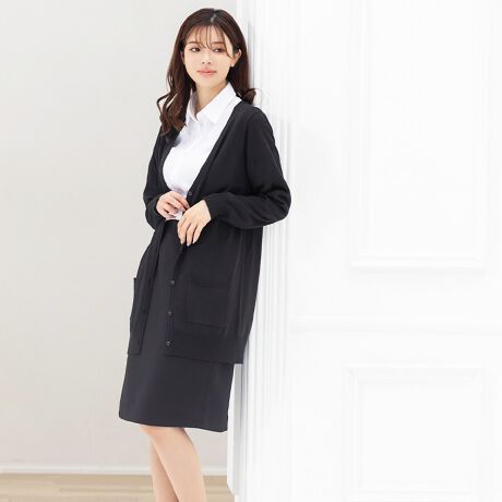 [^:n8015]ΉjbgJ[fBKPiɂăItBXł̊ƐijtH[jƂĎgArWlXV[ɌȂΉJ[fBKBCi[ɃVcI[o[uEX𒅂ĂSSȂApR[fBl[ĝ߂̑OJJ[fBKłBtĂɂĂ̓ItBXł̓΂ŗ[΍ƂāBH~ɂĂ͓Xł̐ڋqɁBlXȃV[ɂg܂BfUC̓{t̃VcuEX𒅗pہAO{^Ă킹₷uVlbNv^CvB̓qbv܂ŉBĒ񂵂ɂ֗ȃOłBÔȂx[VbNȃfUCȂ̂ŁAƐƂĂ͂Aigɂ₷łBΉjbgJ[fBKPȉڍׁE^CvEnEƒ̐@Ő􂦂EHbVudlE|PbgEUVJbgO΍E₦E[΍yTCYzSEMELELLE3LE4LTCY`傫TCYi胉[WTCYjyJ[zElCr[iFjEubNijEO[iDjE`R[O[Ex[WyprzEƐp̃ItBXjtH[ƂāAx[VbNЂ̌oƂłJ[fBKPiBꂪ₷􂢑ւɂȉiłpӂ܂BÔȂfUC͓XȂǐڋqV[łDۂ^ArWlXV[ɂ҂łByX[ctH[}XAbh[WzX[ctH[}XAddRouge(Abh[W)́A20E30E40E50̕LN̏ΏۂƂAʋ΃X^C犥Ղ܂łV[̕A񋟂郌fB[Xt@bVVbvłBX[c͂ꂩЉɏo20㏗q̃N[gX[cAOL⓭}}ƂĊ􂷂AT[EAtH[A~ZX̃rWlXX[c܂ŗlXȃfUCpӁBXgb`fނŒSnǋȂǁAql̖ڐł̑ƔȂЏiYsĂ܂BAbh[W̃}U[X[c ( }}X[c ) ́A⑲ƎAw͂AQϓwZsɂE߁B؂₩ȃfUCŁAql̑؂ȋLOƂȂA܎O₨{Qɂg܂BtH[}ȑ̂ŁAIɂΉv܂B񂨑⍐ʎȂǁA}i[ɉKvȃubNtH[}pӁBX[c̒ʔ̂ɓ݂̂ȂqlɂAC悭܂悤Aς`Ē܂B