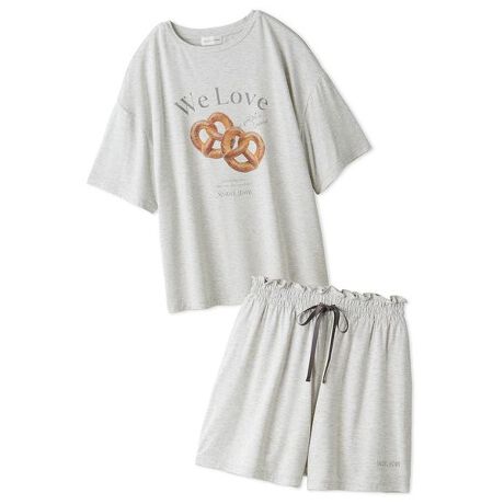 [^ԁFSHCO254031]<b>vbcFȃI[o[TCYZbgAbv<^b><b>yDesign^Stylingz<^b>ڐG⊴H̃[Jbg\[gpAc̋G߂ɐSn悢I[o[TCỸZbgAbvłBlbNCƊJA𗎂ƂI[o[TCYTVcɂ́A񂪂ĂvbcF̊GƃSvgBⒷ߂ɃfUCV[gpćA򊴂̂郊{REGXgɂ炢AɃ|CgŃSvgY܂BF̓AC{[ƃO[AsNAu[4FWJB̃̕|[`(SHGG254215)pӂĂ̂ŁAgݍ킹ăMtgɂ߂łByz₠ynzyLkzyňz聦Ɩ̊֌WɂAۂFČꍇ܂B܂p\REX}[gtHȂǂ̊ɂA኱iƉ摜̃J[قȂꍇ܂B\߂Bi̐F́AiPi摜QƉB i摜̓Tv̂߁AFTCY̎dlɕύXꍇ܂̂ŁA\߂B<br^>ypcz:42cm EGXg:53cm qbv:112cm ҏ:33.3cm ҉:7cm 킽蕝:38cm :37.5cm