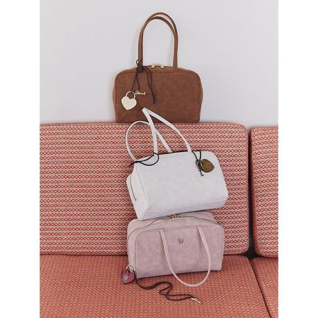 [^ԁFSHGB254218]<b>{̃XEF[hfނH炵~j{Xg<^b><b>yDesign^Stylingz<^b>{̃XEF[hfނgpAi̗ǂ~jTCỸ{XgobOoB|PbgtAzRX|[`}`̉tHŁALoV[Ɉp܂BtgɃ|CgŃCjVS̎hJB߂ŘrɊ|₷nhɂ́AD݂̃L[`[tăAWy݂܂BF̓AC{[AuEAsN3FpӁBɓWJn[gL[`[(SHGG254219)Ƃ̑gݍ킹߂łBƖ̊֌WɂAۂFČꍇ܂B܂p\REX}[gtHȂǂ̊ɂA኱iƉ摜̃J[قȂꍇ܂B\߂Bi̐F́AiPi摜QƉB i摜̓Tv̂߁AFTCY̎dlɕύXꍇ܂̂ŁA\߂B