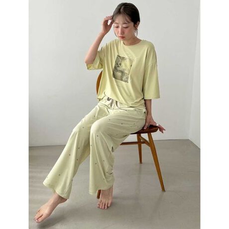 [^ԁFSHCP254051]<b>rW[vg̐ڐG⊴Opc<^b><b>yDesign^Stylingz<^b>rW[vgy݂AڐG⊴[̐SnǂOpcłBƂ݂̂郌[͗ꂢŁAɐG邽тЂ芴܂BEGXgɏȃtƃTe̕R炢AŜɃrW[̃CXg𑍕vg܂Bߕt̂ȂXg[gVGbgłBF̓zCgƃO[AsN3FWJBV[YTVc(SHCT254049)ƍ킹ALDւ̃Mtgɂ߂łByz₠ynzȂyLkzyňz聦Ɩ̊֌WɂAۂFČꍇ܂B܂p\REX}[gtHȂǂ̊ɂA኱iƉ摜̃J[قȂꍇ܂B\߂Bi̐F́AiPi摜QƉB i摜̓Tv̂߁AFTCY̎dlɕύXꍇ܂̂ŁA\߂B