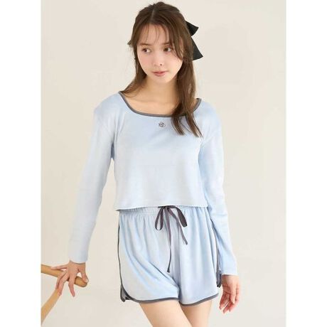 [^ԁFSHCO254083]<b>lC̃ZbgAbvuSilky FleecevŃAbvf[g<^b><b>yDesign^Stylingz<^b>iȌ򊴂ƁAȂ߂炩ȎGy݂uSilky FleecevgpV[YłBXNGAlbÑgbvXƃV[gpcgݍ킹ARpNgȃTCỸZbgAbvBɃShJꂽvI[o[́A𗎂ƂyȒpłBV[gpc̓TChƐɃCAjOpc̃VGbgŎdグ܂BV[YD]̒ԃZbgAbvAyĉȃt[XfނŃAbvf[gĂ܂BF̓AC{[AsNACgu[3FpӁBȂIׂZbgAbv́AMtgƂĂ߂łByzȂynzȂyLkz₠yňzʁƖ̊֌WɂAۂFČꍇ܂B܂p\REX}[gtHȂǂ̊ɂA኱iƉ摜̃J[قȂꍇ܂B\߂Bi̐F́AiPi摜QƉB i摜̓Tv̂߁AFTCY̎dlɕύXꍇ܂̂ŁA\߂B<br^>ypcz:32cm EGXg:67cm qbv:108cm ҏ:25.5cm ҉:8.5cm 킽蕝:35cm :33cm