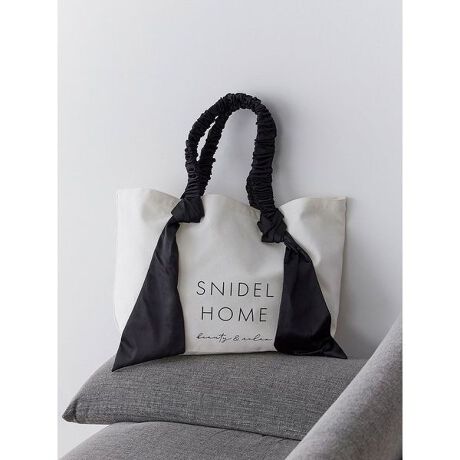 [^ԁFSHGB999001]<b>yԐlĈՂLoXg[gz<^b><b>yDesign^Stylingz<^b>GȂ߂炩ȃ{̎肪肰ȂL[gAI[KjbNRbg̃LoXg[głBMU[񂹂傫ȃ{ŌoAJWAȑfނȂfC[ɎĂtȂA炵ƕi̗ǂy߂܂BcEƂɗ]T傫̑TCÝAA4TCYۂS̗eʁB3̎d؂|PbgtŁAdWʂȂǂ͂A1x̗sɂ֗B̃|[`Ƃ̃R[fBl[g߂łBԂ̃ubNƁAsNx[W̓WJłBƖ̊֌WɂAۂFČꍇ܂B܂p\REX}[gtHȂǂ̊ɂA኱iƉ摜̃J[قȂꍇ܂B\߂Bi̐F́AiPi摜QƉBi摜̓Tv̂߁AFTCY̎dlɕύXꍇ܂̂ŁA\߂B