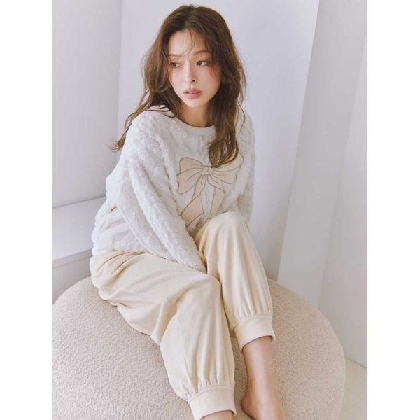 【新品】スナイデルホーム　チェリースウェットセットアップ ベージュ チェリーシリーズニットセットアップ(すべてのワンピース)｜スナイデル
