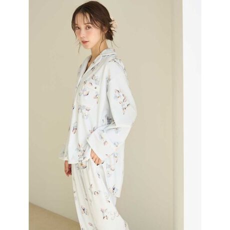 [^ԁFSHCT255099]<b>ySnŉut[X̃t[J݃Vc<^b><b>yDesign^Stylingz<^b>_炩ȉԕvgۓIȁAׂut[Xfނ̃[EFAV[YłBt[XȂł͂̌y₩ȒSnɕ܂J݃VcB됞𒷂ƂtÃVGbgŁApcɍ킹ăuEWOAs[X̏ォHDۂp̂߂łB݌⑳A|Pbgɂ͐nƓF̃pCsO܂BF̓Cgx[WACgsNACgu[3FWJBV[ỸOpc(SHCP255100)ƃR[fBl[gĂy݂܂ByzȂynzȂyLkzȂyňzʁƖ̊֌WɂAۂFČꍇ܂B܂p\REX}[gtHȂǂ̊ɂA኱iƉ摜̃J[قȂꍇ܂B\߂Bi̐F́AiPi摜QƉB i摜̓Tv̂߁AFTCY̎dlɕύXꍇ܂̂ŁA\߂B