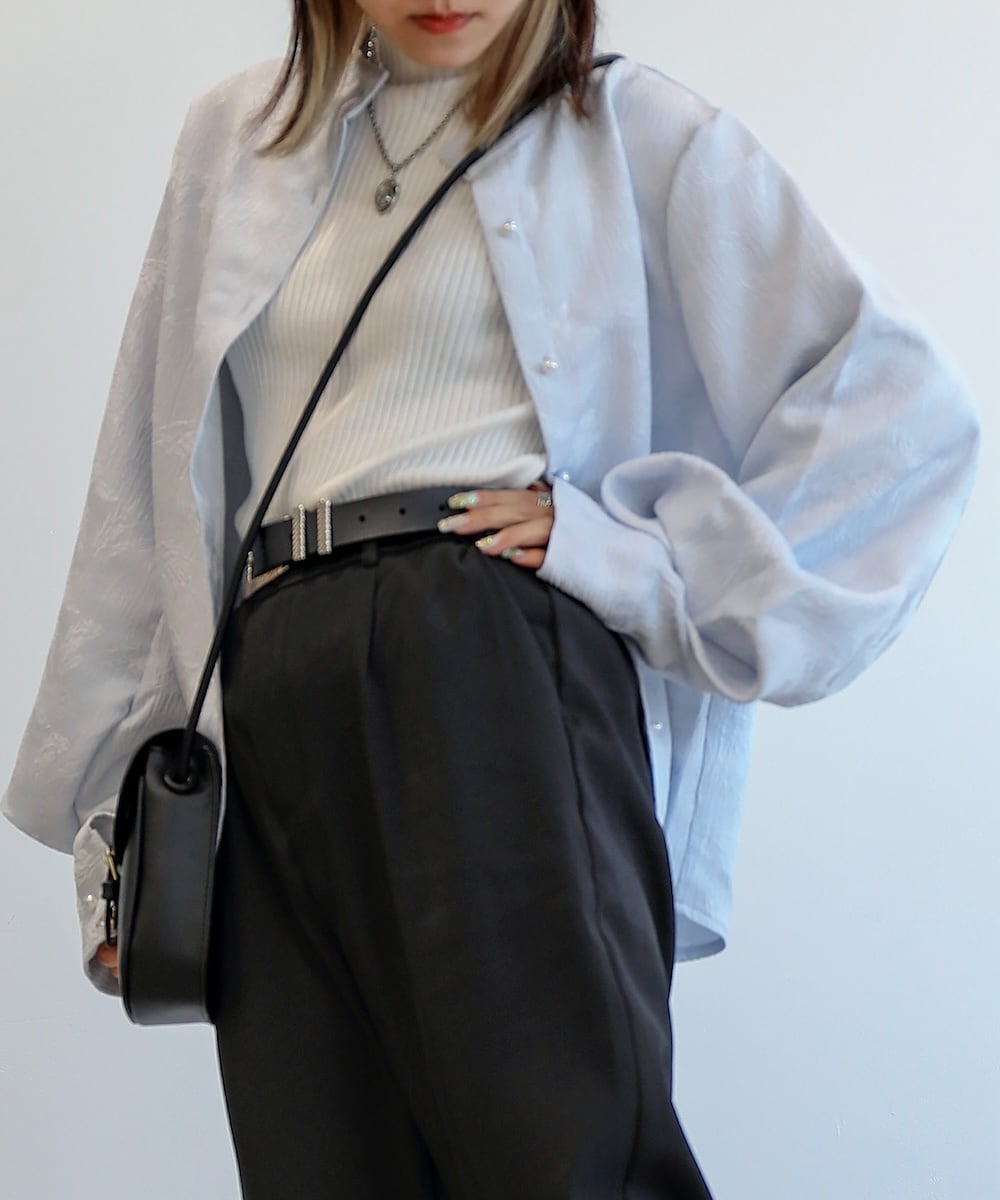 ニュアンスカラースタンドカラーブラウス