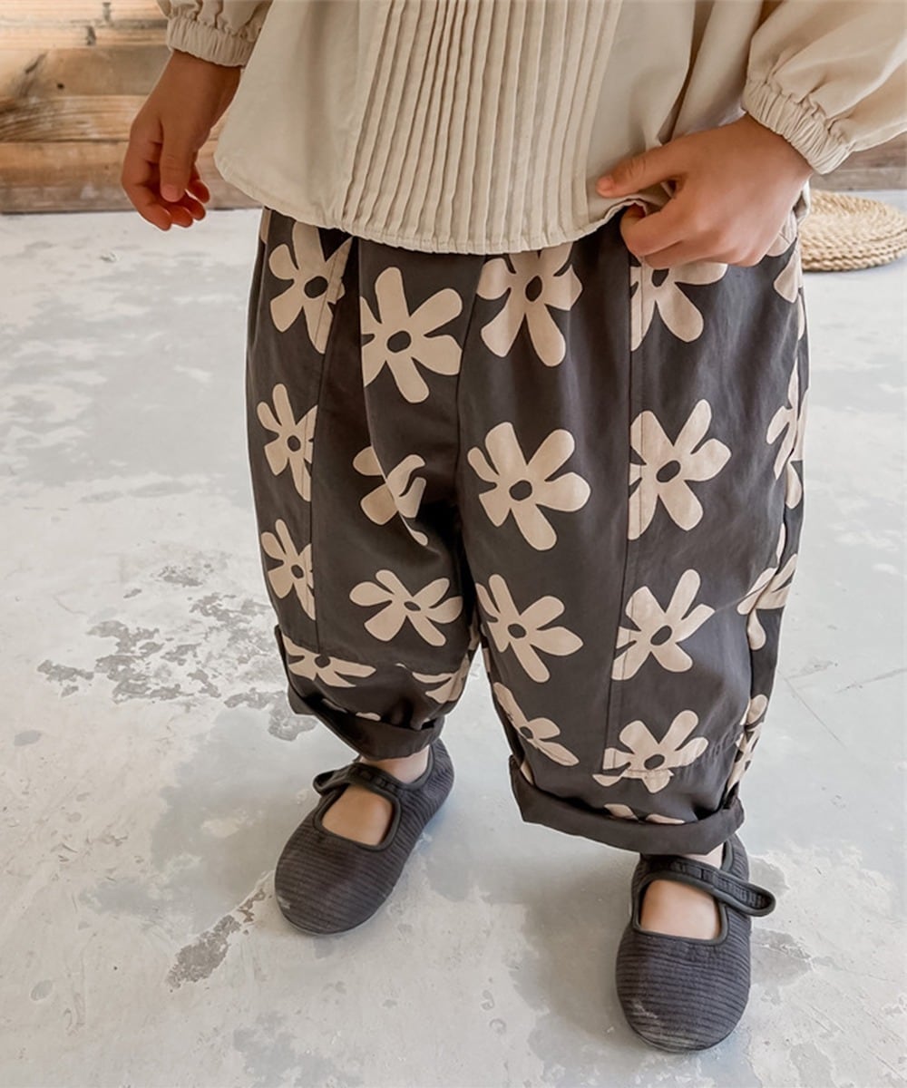 aimoha-KIDS- 可愛い花柄スラックスパンツ