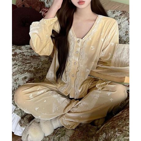 [^:yqcsg002a]_炩ȃxAfނƑ@ׂȃ[X͂̃GKgȃ[EFAZbgB[Xt^Cɂzf[vXĂ܂{^t̃gbvXƃbNXӂpcSn悭_炩G肪́B݌⑳Ɏ{ꂽ[XiȃANZgƂȂAl̏炵Ă܂BAC{[sNȂǂ̗DFŁAbNX^CLɉoACełBxAfނŒgbNX^CɂœKȈꒅłByzMEDIUM:g50 35.5 49 ŏ58 EGXg54 qbv91 pc90 ҏ28.5 ҉62.5 59 51LARGE:g53 36 51 ŏ59 EGXg56 qbv94 pc92 ҏ30 ҉63 67 54X-LARGE:g55 36.5 52 ŏ60.5 EGXg62 qbv100 pc92.5 ҏ30 ҉63.5 68 54YɂāATCYdlقȂꍇ܂B