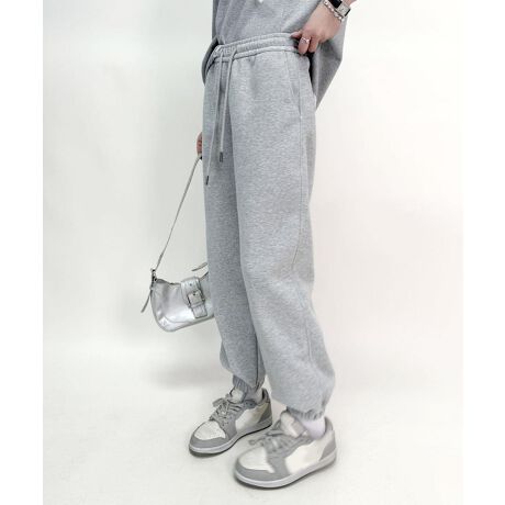 [^:bqx770a]߉\ȃEGXgR̃VvXEFbgpcBƂVGbgŃJWAX^Cɂ҂łBǂȃgbvXƂ킹₷AVvłȂX^CbVȃACełB_炩ALkAʋCǂA₷QłBJWATVc⃍S̃gbvXƍ킹āAX|[eB[ŃbNXX^CɁBXj[J[X|[cT_킹ƁAy₩ȈۂɁBG߂ɂ́Ap[J[WPbg킹邱ƂŁAgۂȂX^CbVɎdオ܂BYɂāATCYdlقȂꍇ܂B