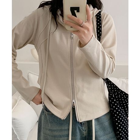 [^:fsy710a]VvȃWbvAbvp[J[łBtg̃Wbp[Ƒ傫ȃt[hIłB|PbgtŎp˔AVvȂghfUC͂łBs[XuEXɍ킹ΏH̃NVJX^CɁIEXj[J[⃌U[V[Yƍ킹JWA_EɂBELCڃXbNXƂ̍킹Ae[[hWPbg̃Ci[ƂĊyނ̂߂łf? fށF|GXe49%A48%A|E^3%? F|GXȇϋvƖȂ̏_炩A|E^̐LkZYɂāATCYdlقȂꍇ܂B