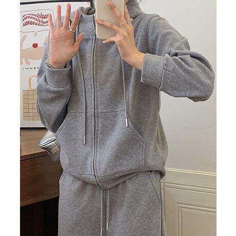 [^:hjf25c011a]VvłȂX^CbVȃh[XgOfUC̃JWAgbvXBƂVGbgŃbNX̂钅SnB肰ȂfUCgɂ҂ŁAlXȃR[fBl[gɍ킹₷ACełB_炩AʋC̗ǂRbgfނƊ炩ȃ|GXenKȒSnBfjJWAȃXJ[gƍ킹āAbNXJWAX^CɁBXj[J[VvȃV[Y킹邱ƂŁAy₩ŃANeBuȈۂɂȂ܂BG߂ɂ́AJ[fBKWPbgHD邱ƂŁAgmۂɎdグ邱Ƃł܂BYɂāATCYdlقȂꍇ܂B