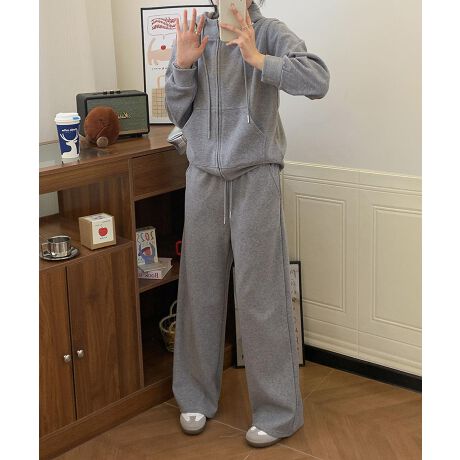 [^:hjf25ck002a]h[XgOEGXgfUC̃JWApcBVvłȂAbNX̂郏ChVGbgłBƂSnŁAgɂ҂̃ACełBJ[oG[VLxłǂȃgbvXƂQłB_炩AʋCǂRbgfނƊ炩ȃ|GXenAKȒSnBVvTVc^Ngbvƍ킹āAJWAŃbNXX^CɁBXj[J[T_킹ƁAy₩ȈۂɎdグ邱Ƃł܂BG߂ɂ́AWPbgt[fBHD邱ƂŁAgۂȂX^CbVɉ߂܂BYɂāATCYdlقȂꍇ܂B