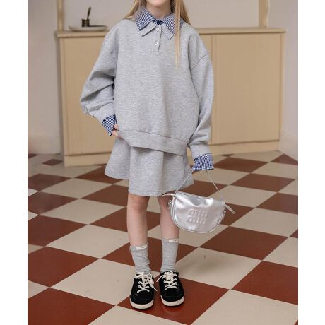 [^:moxaqb063a]`FbN݂̋IȃgbvXƃXJ[g̃ZbgBݕVvȃfUCɃANZgA炵UPB|Vc̃fUCŁAJWAȂA肰Ȃꊴy߂܂BfރXJ[gƃZbgŒ΃R[fBl[g̊B_炩ĔG肪ǂASnQBKxȐLkA₷QłBR[fBl[gȒPŁAigVсAoȂǁALV[Ŋ􂵂܂BgbvXƃXJ[gꂼʁXɂpłA񂵗͂QłBYɂāATCYdlقȂꍇ܂B