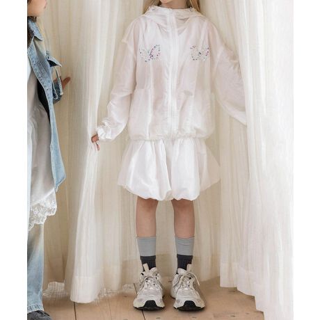 [^:moxaqc006a]hJIȃAE^[ƃXJ[g̃ZbgBy₩ȑfނgpĂAʂɂAyʂŉSnQBAE^[̓t[ht̃fUCŁAɂ҂BEGXgɃMU[{XJ[g炵Ă܂BAE^[͓₷AɗVԎqǂɍœKBXJ[g͉Ɠ₷˔AVvȃfUCȂ؂₩UPBZbgAbvƂĒ邱ƂłR[fBl[g̊BVтOoɂ҂̃ACeŁAT_Xj[J[ƍ킹āACŉ炵R[fBl[g܂BYɂāATCYdlقȂꍇ܂B