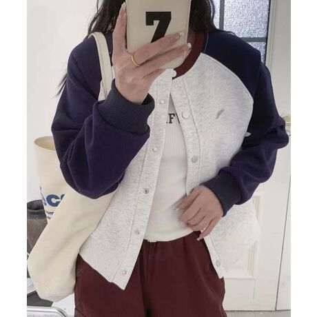 [^:yss8817a]OX[ũJWAȃ{^J[fBKBVvȃ{^fUCƁAقȂF̑▭ɒaAX^CbVłxUPBƂVGbgœgɕ֗ȃACełB_炩Lk̂fނŁASnǂA₷QłBJWAȃfj`mpƍ킹āAVvŉKȓX^C̊B̓Xj[J[⃍[t@[ŁAyŃVvȈۂɁBɂ́ACi[ƂĒp邱ƂŒgUPBYɂāATCYdlقȂꍇ܂B