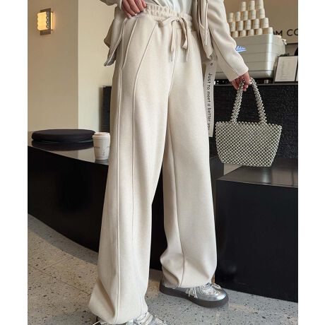 [^:yya77040a]lC̃jAXJ[̃JWApcBEGXg̒߂\ŁAbNXtBbgłBƂVGbg₷KBIȃJWAR[fBl[gɍœKȃACełB_炩ČyʁAɗDꂽfށBԂ̒płK܂BAEghA╁igɂ҂łBVvȃfUCȂ̂ŁAgbvXXEFbgƍ킹āAbNXx̃R[fBl[gyނƂł܂BJWAX^CłȂAX^CbVȈۂ^ĂACełBYɂāATCYdlقȂꍇ܂B