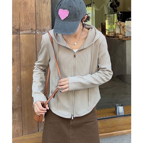 [^:yya9106a]VvłȂX^CbVȃ_uWbvAbvp[J[BJWAȃfUCŁAAEghAgɂ҂B_uWbp[fUCƁAX|[eBȈۂ^t[hłBǂȃX^Cɂ킹₷Ayfފ͂łBG肪ǂA_炩KBʋCA₷ByʂłȂ牷݂̂ŁAG߂̕ςڂɂd󂵂܂BfjXJ[gƍ킹ĕigɁBX|[eBȃACe킹āAANeBuR[fBAEghAV[x̃JWAX^Cɂ҂ȃACełBYɂāATCYdlقȂꍇ܂B