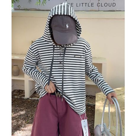 [^:yya9153a]VvłȂڂ{[_[fUCIȃ{^tp[J[BʂȃJ[̃{[_[ő̃ACeƂ킹₷AAEghAgɂ҂B_炩GƒʋC̗ǂBLk̂鐶n͓₷AgłKɉ߂܂ByʂłȂKxȒgŏtHɏd󂷂ACełBfjV[gpcƍ킹āAbNXR[fBl[gy߂܂BX|[cX^CӎāAXj[J[LbvƑgݍ킹ƁAANeBułȈۂɁBYɂāATCYdlقȂꍇ܂B