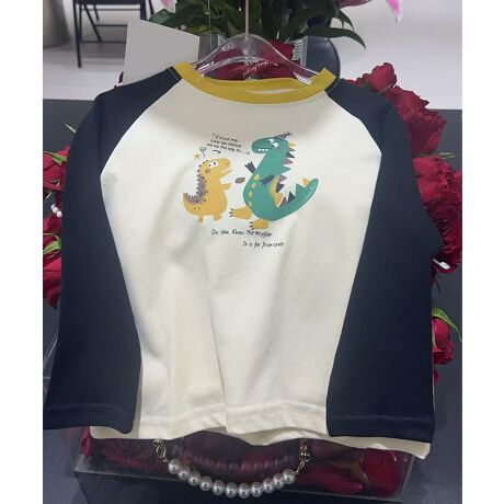 [^:mojsh8800a]LN^[AAt@xbgvgAȂǁAlȃfUC̒TVcBJ[ubN̑XgCṽfBe[Ŝ̃fUCɃANZgAVѐSƂꊴvXĂ܂BIfUCŃR[fBl[gL܂B_炩ɗDSnBKxȃXgb`A₷QBʋCǂAG߂킸p܂BfjpcJWApcƑgݍ킹āACς̃fC[X^Cy߂܂BTybgXJ[gƍ킹ƁA炵͋CtoBXj[J[LoXV[YƑgݍ킹邱ƂŊOowZAVяȂǂ܂܂ȃV[Ŋ􂷂閜\ACełBYɂāATCYdlقȂꍇ܂B