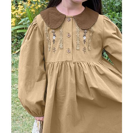 [^:mossby71222a]NVJȋ݃fUCɎhJ{LbYs[XBɂׂ͍ȎhJfBe[ADŏiȕ͋CUPBEGXg؂ւƂӂƂXJ[gVGbgAql炵炵Ă܂BdlŁAG߂킸܂܂ȃV[Ŋ􂵂܂B_炩ȑfނgpAʋCƔG̗ǂ˔Ă܂BfP[gȂql̔ɂDAKȒSnBi`ȑfފ݂ꒅłBtH[}ȏʂł́AtbgV[YVvȃJ[fBKƍ킹ƁAîX^CɁBgɂ́AXj[J[⃊bNgݍ킹āAJWAȈۂɎdグ̂߂łBG߂ɂ̓^CcV[gu[c킹邱ƂŁAgƂ𗼗R[f܂BYɂāATCYdlقȂꍇ܂B