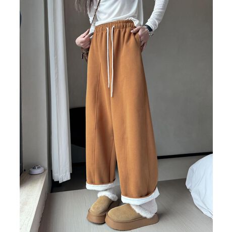 [^:bcs2143a]bNXAƂVGbgȃChXGbgpcłBEGXgSdlA܂RŒ߂ł̂łD݂ɍ킹ăXgXt[Ȃ͂SnłBTXEFbgȂǂ̃gbvXAWPbgR[gȂǗlXȃAE^[ƍ킹₷łB