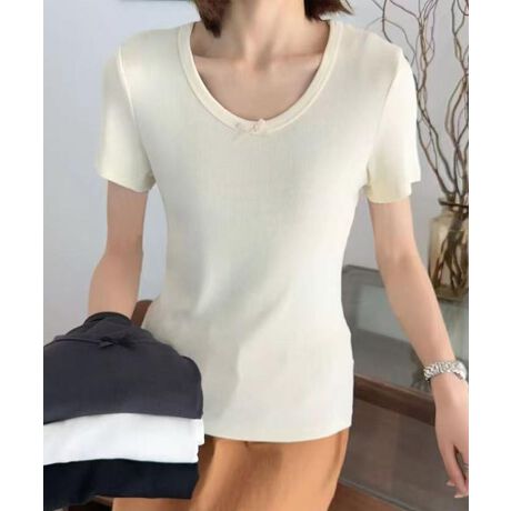 [^:jxy200423a]VvȃfUCŁAɏȃ{{ꂽTVcłB_炩fފɗDAKxɃtBbgfUCŃX^CAbvBVvȂוɂ肪AfC[gɍœKȃACełB[̏_炩Gƃ|E^̃Xgb`˔Ă܂BLkÂɂ҂tBbgȂKɓ邽߁AԒpĂɂłBʋCǂAG߂킸Ȃ܂BVvȃfjXJ[gƍ킹āAJWAȓX^CɁBV[gpcƍ킹āAy₩ȉẴR[fBl[gɂ҂BWPbgJ[fBKHDAV[YItłłR[fBl[gɁB