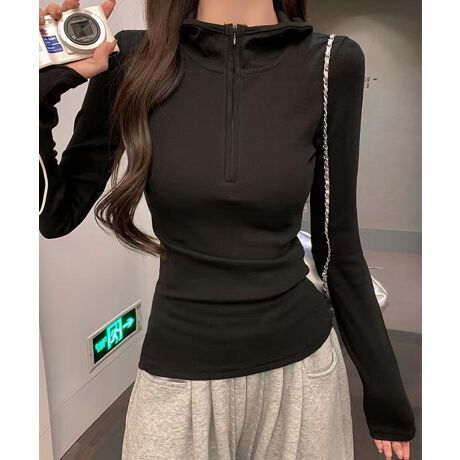 [^:jxy20047a]VvȃfUC̃n[tWbvgbvXłBt[htŁAtg̃Wbp[JăbNXy߁A߂邱ƂŃN[Ȉۂ^܂Bɂ͐ewʂAgۂƂłfUCłB[̊炩ƃ|E^̐LkłBLkÂɃtBbgȂ₷̂ŁAKɒpł܂B_炩AG肪ǂfފłBVvȃfjƍ킹āAJWAłȂX^CbVȃR[fBl[gɁBXj[J[u[cƍ킹āAANeBułȂgfBȃX^CɁB