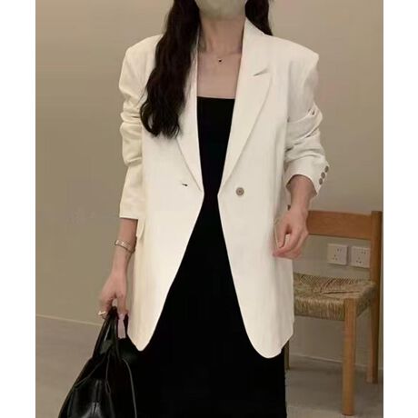 [^:mte56593a]ƂbNX̂e[[hWPbgB悢tBbgƒ߂̏ŃJWA߂Ȃi܂Btg{^ƃyfUCNVbNȕ͋CłBVvȂghꒅłBTChɃ|PbgAp˔Ă܂BF̌y₩ƃ[̏_炩AĖȂ̃i`ȔGZfށBʋCǂAԂ̒płKȒSn܂BV[YXŊłACełBR[fBl[g̒ăVvTVcƃfj킹āAJWA_ȃX^CɁBXbNX^CgXJ[gƑgݍ킹āAItBXV[ɂ҂̂ƊvXBs[X̏ɉHD΁A炵_炩ȃR[fBl[g܂BYɂāATCYdlقȂꍇ܂B