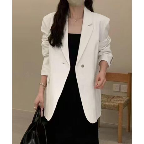 [^:mte56593a]ƂbNX̂e[[hWPbgB悢tBbgƒ߂̏ŃJWA߂Ȃi܂Btg{^ƃyfUCNVbNȕ͋CłBVvȂghꒅłBTChɃ|PbgAp˔Ă܂BF̌y₩ƃ[̏_炩AĖȂ̃i`ȔGZfށBʋCǂAԂ̒płKȒSn܂BV[YXŊłACełBR[fBl[g̒ăVvTVcƃfj킹āAJWA_ȃX^CɁBXbNX^CgXJ[gƑgݍ킹āAItBXV[ɂ҂̂ƊvXBs[X̏ɉHD΁A炵_炩ȃR[fBl[g܂BYɂāATCYdlقȂꍇ܂B