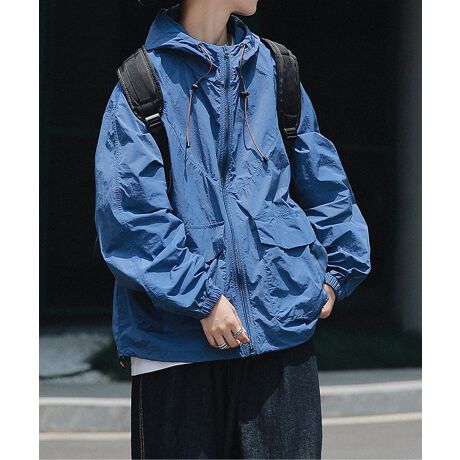 [^:yya2350a]ƂVGbg̃[YtBbgt[hWPbgBȂꊴ̂fUCŁAJWAR[fɂ҂̈ꖇBt[htŃX|[eB[ȕ͋CATVcXEFbgAWK[pcƂ̑QByʂłƉHD̂ŁAtH̃CgAE^[ƂĊBt[hɂ̓h[XgOĂtBbg̒߂\B傫߂̃|PbgtŁA@\˔fUCBXg[gAEghA܂ŕLV[Ŏg閜\ACeBVvȂ炨ȃt[hWPbgŁAKȒȂyBYɂāATCYdlقȂꍇ܂B