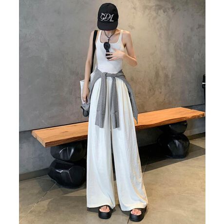 [^:wxu25908a]X^CbVłȂ烊bNX̂nCEGXg̃ChpcBEGXg͕RŒłȂ̌^ɍ킹ătBbg𒲐ł܂BL߂ȂKxȃChVGbgAXbLĂAXj[J[T_ƍ킹ăJWAɒȂ܂BTCh|PbgfUC̃ANZgɂȂApQBTVc^Ngbvɍ킹āAVvłȃJWAX^C܂BɃWPbgJ[fBKȂǂHD΁AG߂킸񂵂\ȗDꂽACełBYɂāATCYdlقȂꍇ܂B