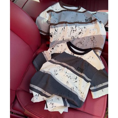 [^:moxmu25113a]Iȃ{[_[ƃA[gȃyCgTVcBmg[x[XŃVvȂCpNĝfUCBǂȃ{gXɂ킹₷AJWAX^C̃ANZgɂ҂BR[fBl[gfjpcƃXj[J[ŃXg[gJWAɁBV[gpcƃT_킹ĉĂ炵y₩R[fBChpcƑgݍ킹ăgĥ郊bNXX^CBYɂāATCYdlقȂꍇ܂B