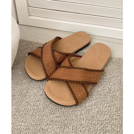 [^:yjqcxc12a]Ƃ҂݃fUCƃNXoh̃T_Bi`ȕƒ悢݊ŁAGߊ̂ꑫłB߂̃NXXgbvɂtBbgAEȒPB҂ݖڂ̃fBe[fpȂ炨ȕ͋CoAJWAX^CɂtF~jX^Cɂ}b`܂By₩ȗSnŁA₷BV[gpc⃏s[XƂ̑͂AChpcXJ[gƍ킹ă][g钅ȂɂBsgAĂ̂oɂ҂̃ACełB