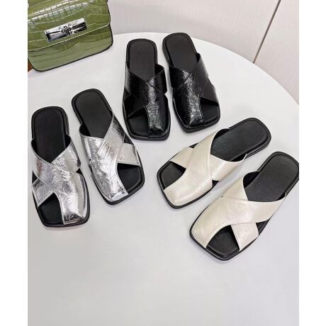 [^:yjqyf661a]NXfUCIȃgOT_BVvłȂÂfނ_Ȉۂ^܂BSnǂAX[Yɕ悤ɃfUCĂAKƃX^C˔Ă܂BWAhbV[܂ł܂܂ȃR[fBl[gɂ҂BJWAȃfjƍ킹āAVvŃX^CbVȓgɁBs[XXJ[gƍ킹āA炵ĂR[fBl[gBꂢ߂ȃV[gpcƂ̑gݍ킹ŁAbNX̂ẴX^CɁBYɂāATCYdlقȂꍇ܂B